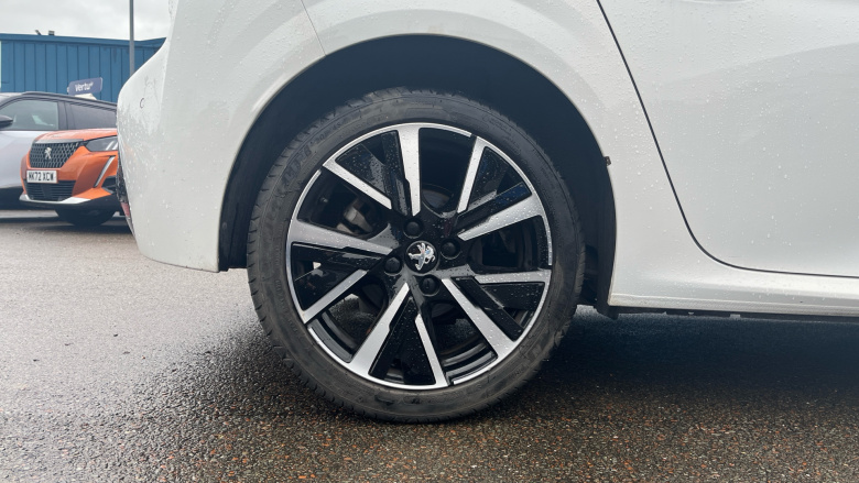 Peugeot 208 1.2 PureTech 100 Allure 5dr EAT8 Petrol Hatchback